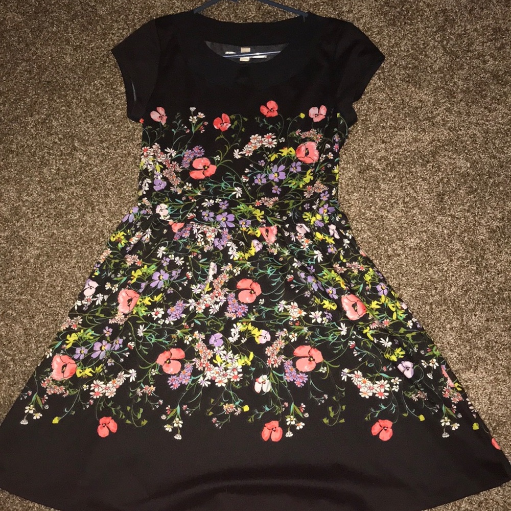 Women’s dress